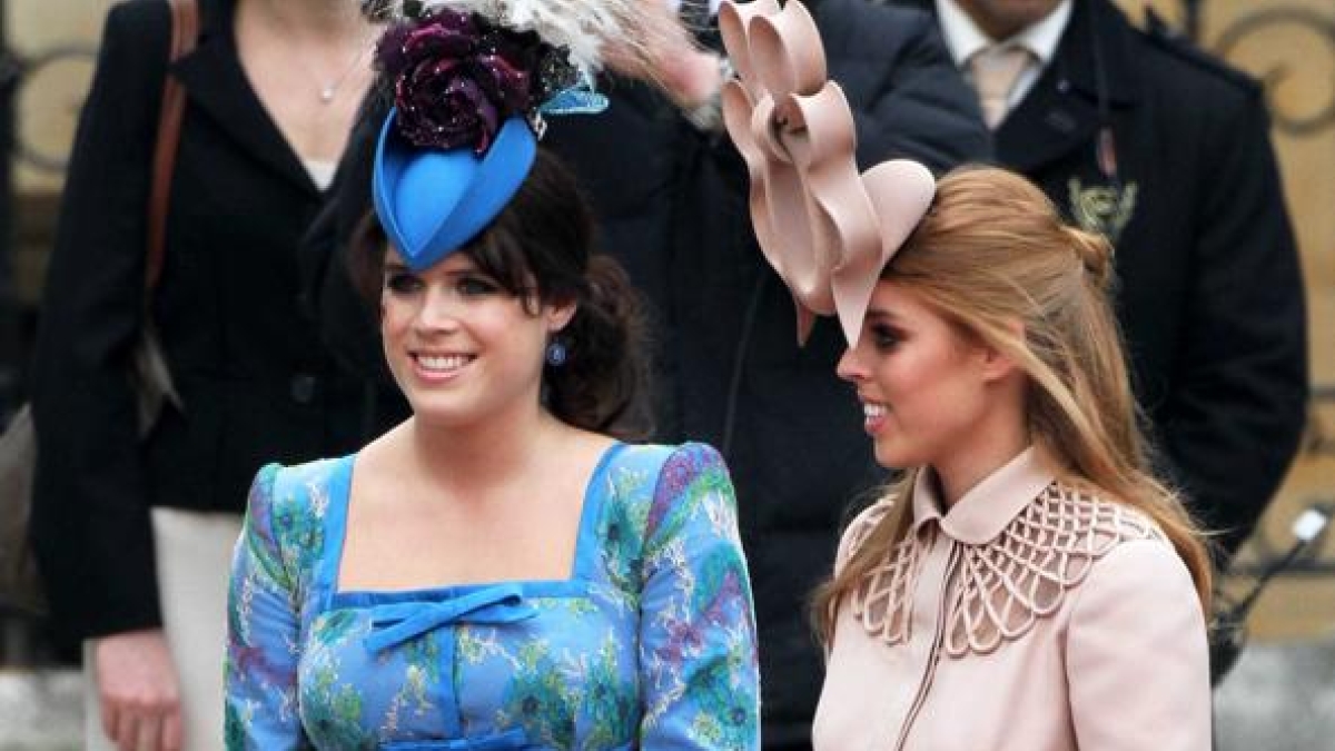 Carlo III garantisce il futuro delle principesse Eugenie e Beatrice dopo la perdita dei titoli del padre Andrea