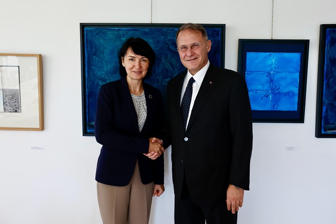 Cirielli incontra Moscicka-Dendys: rafforzare la cooperazione italiana e polacca ai MED9