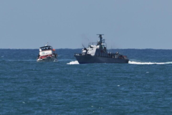 Cosa attende gli italiani fermati nella Global Sumud Flotilla dopo l'intercettazione israeliana