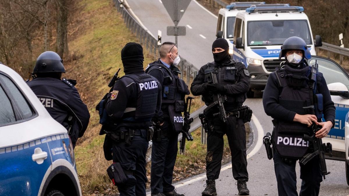 Esplosione e sparatoria a Monaco di Baviera: trovato corpo di uomo con ferite da arma da fuoco