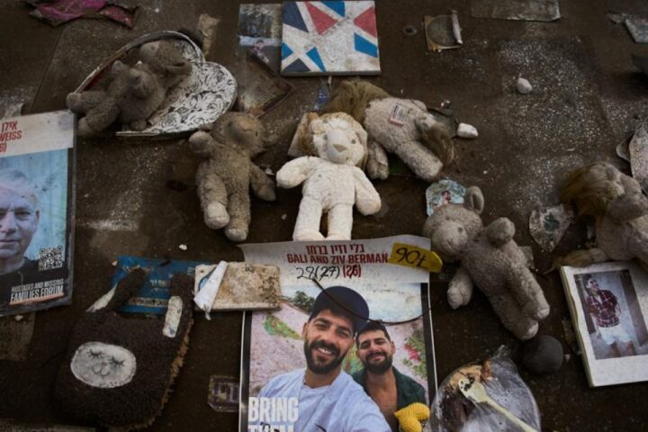 Etgar Keret: due anni dopo il 7 ottobre, l'oscurità persiste nel conflitto israelo-palestinese