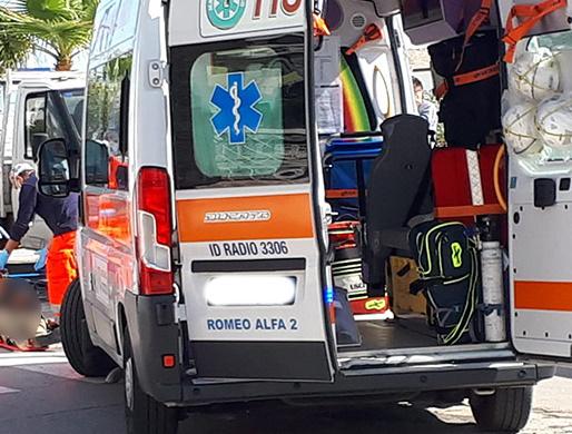 Evacuazione del liceo "Marconi" a Pescara per intossicazione da ammoniaca, diversi malori tra studenti e docenti