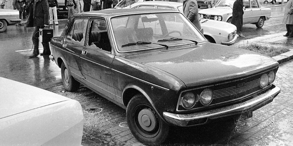 Ex poliziotto Filippo Piritore agli arresti domiciliari per depistaggio sull'omicidio di Piersanti Mattarella