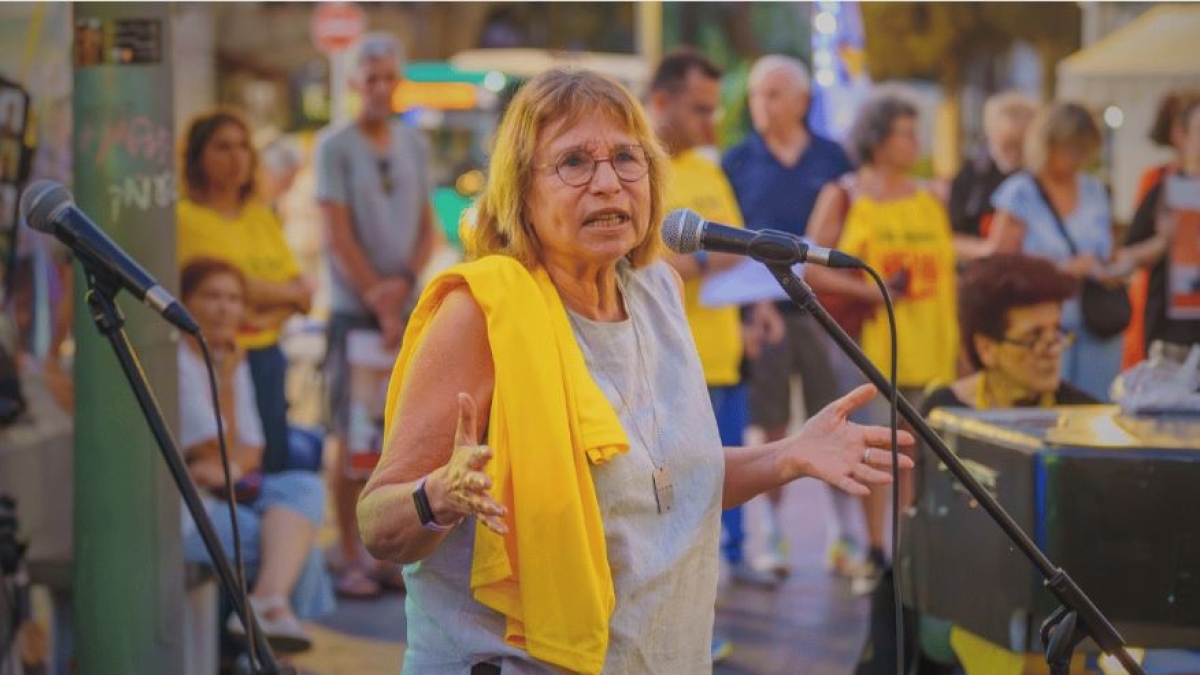 Fania Oz-Salzberger: resterò in piazza per difendere la democrazia e garantire elezioni libere