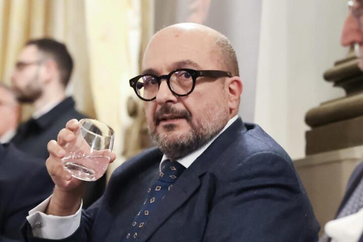 Gennaro Sangiuliano annuncia la sua candidatura alle elezioni regionali in Campania del 23 e 24 novembre