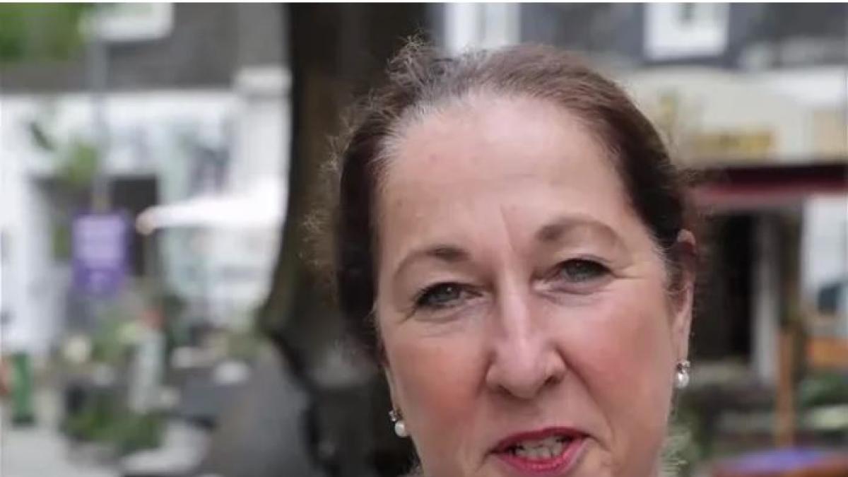 Germania, sindaca dell'Spd accoltellata a Herdecke: è in gravi condizioni