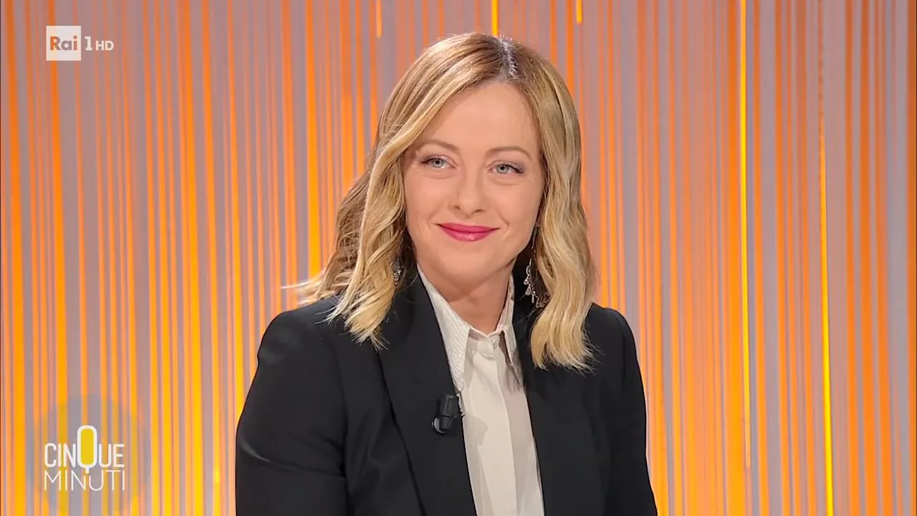 Giorgia Meloni denuncia accuse di genocidio e discute armi a Israele in Rai1