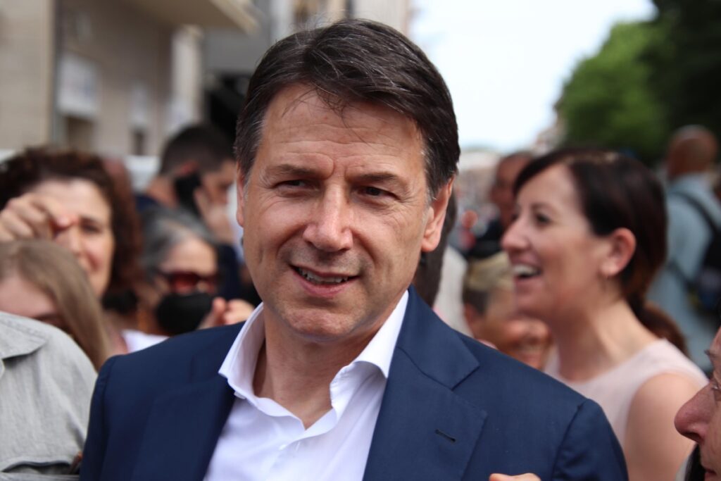 Giuseppe Conte riconfermato presidente del M5S con l'89,3% dei voti, unico candidato in corsa