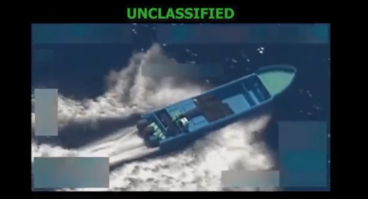 Gli Stati Uniti conducono un attacco contro un'imbarcazione di narcotrafficanti al largo della Colombia