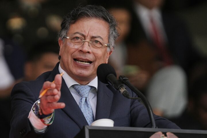 Gli Stati Uniti impongono sanzioni a Gustavo Petro e famiglia per traffico di droga