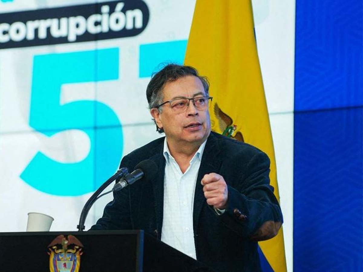 Gli Stati Uniti sanzionano il presidente colombiano Gustavo Petro, che risponde: «Mai in ginocchio»