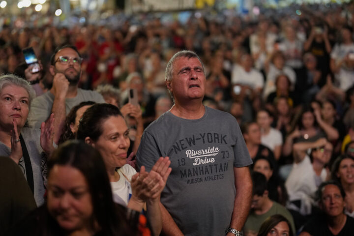 Hamas annuncia il raduno di tutti gli ostaggi israeliani, liberazione prevista a breve