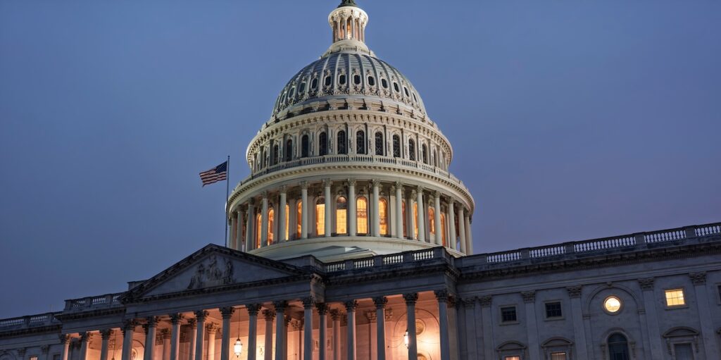 Il governo statunitense avvia lo shutdown dopo il fallito accordo sul bilancio