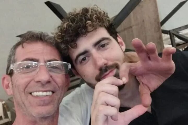 Il padre di Guy Dalal, ostaggio liberato: «Locale sotterraneo a 30 metri e ora può rinascere»