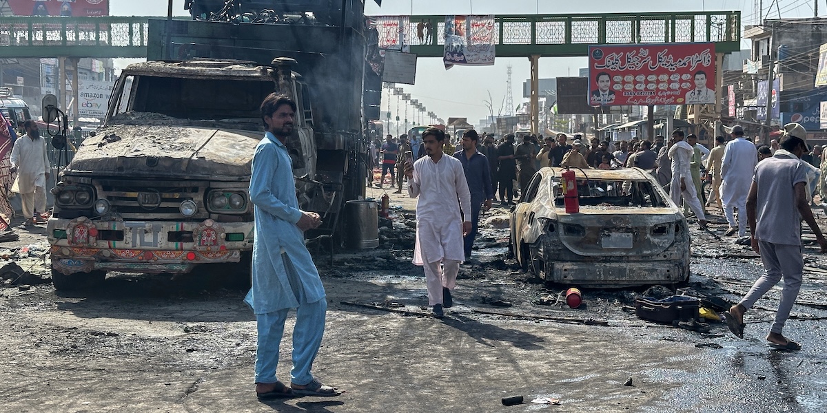 Il Pakistan bandisce il partito islamista Tehreek-e-Labbaik Pakistan per violenze e proteste