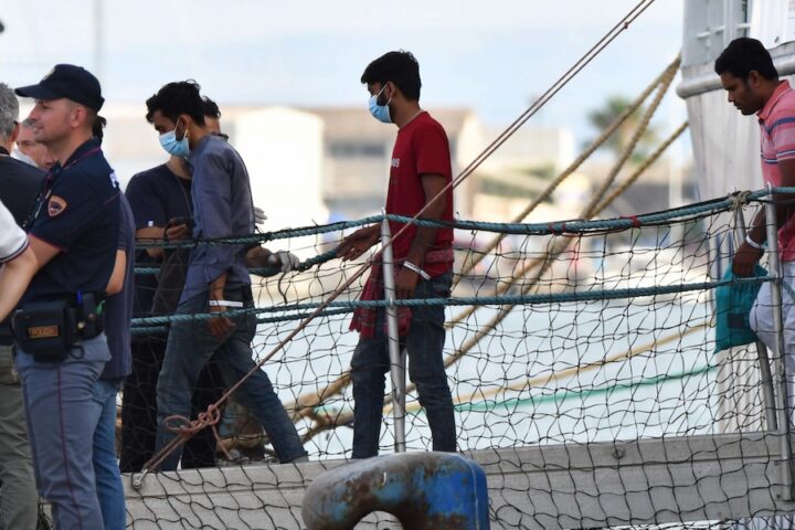 Il parlamento approva simbolicamente il rinnovo automatico del memorandum con la Libia per fermare i migranti