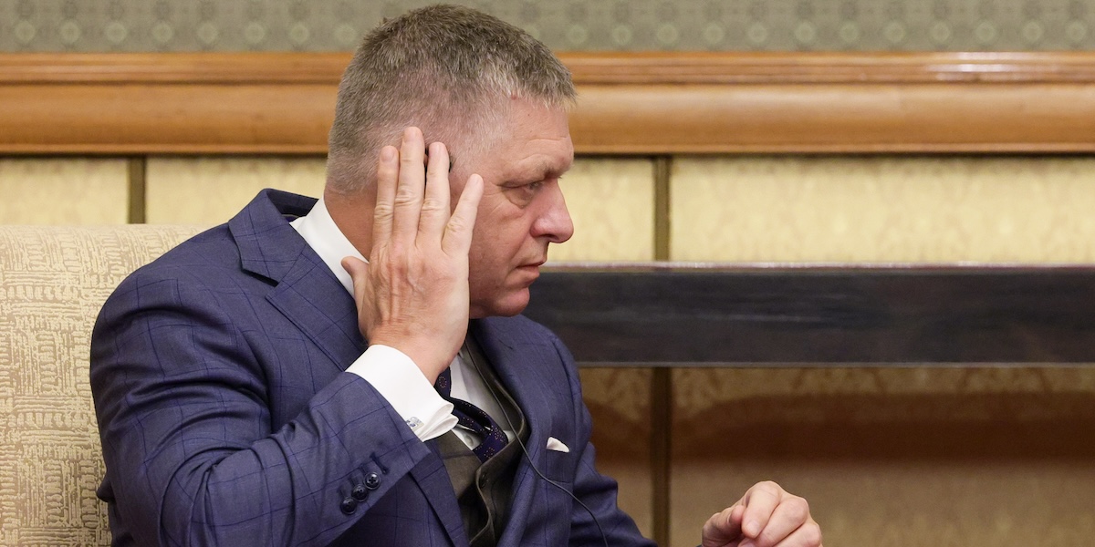 Il Partito Socialista Europeo espelle SMER del primo ministro slovacco Robert Fico per posizioni filorusse