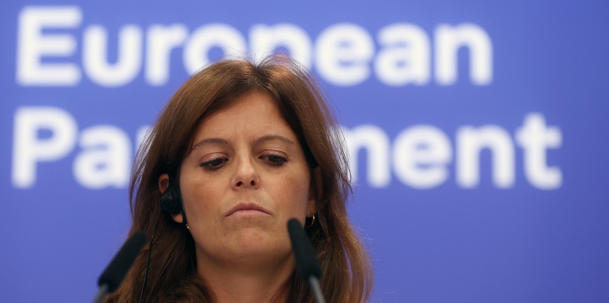 Ilaria Salis potrebbe essere processata in Italia dopo il mantenimento dell'immunità parlamentare europea