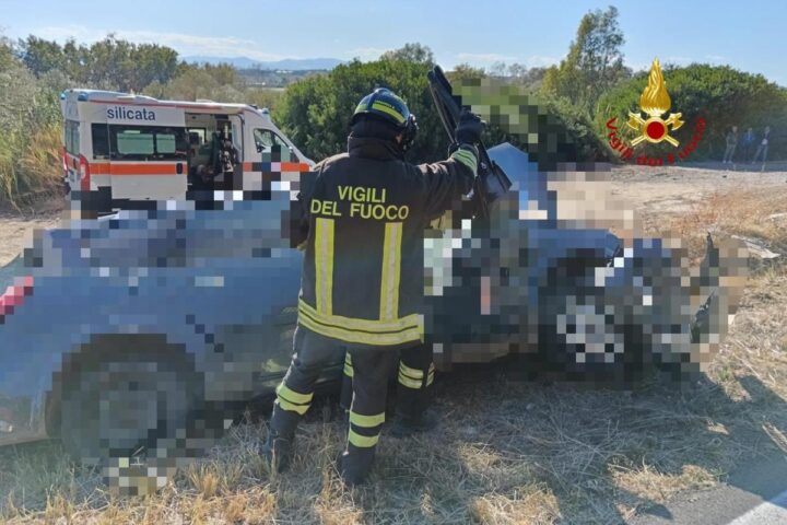 Incidente stradale a Scanzano Jonico: quattro morti e sei feriti in scontro con un camion