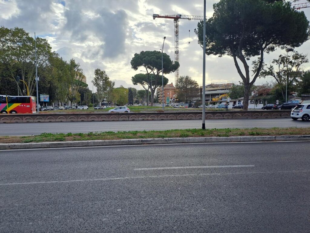 Incidenti stradali in Italia: 3.030 morti nel 2024, tra cui 410 giovani sotto i 24 anni