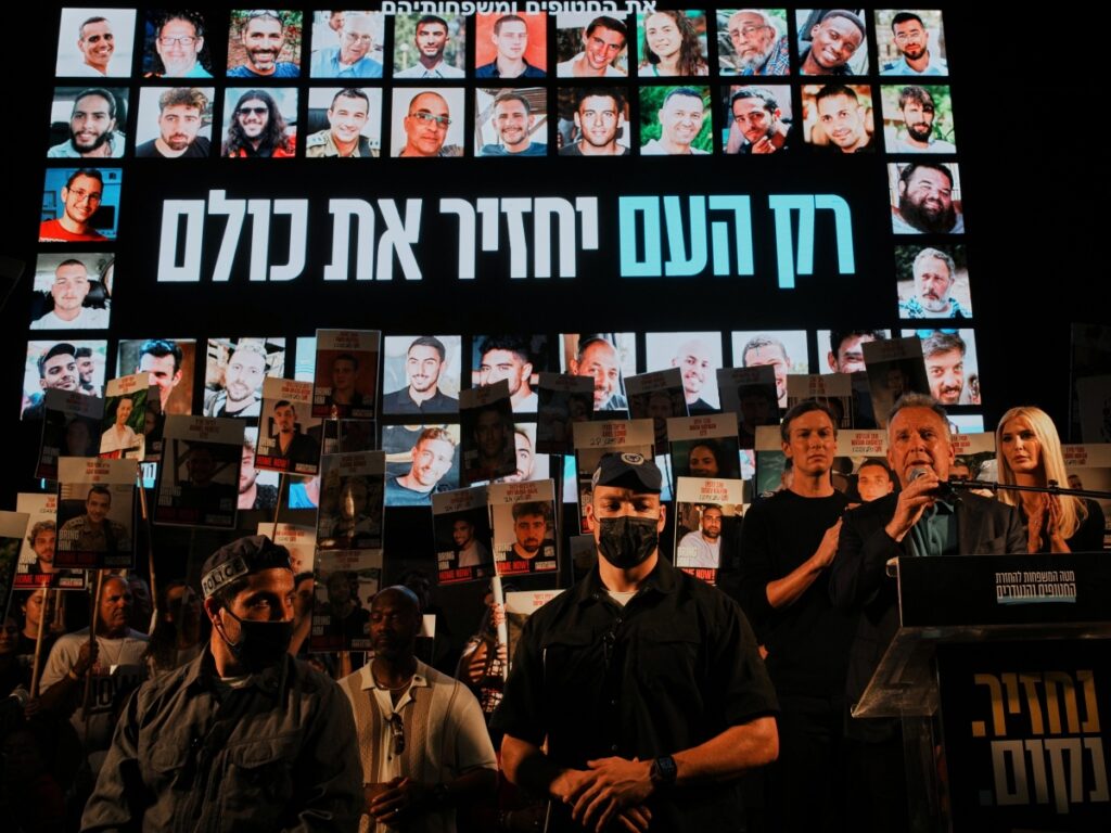 Israele avverte i palestinesi in Cisgiordania: divieto di festeggiamenti per la liberazione dei prigionieri