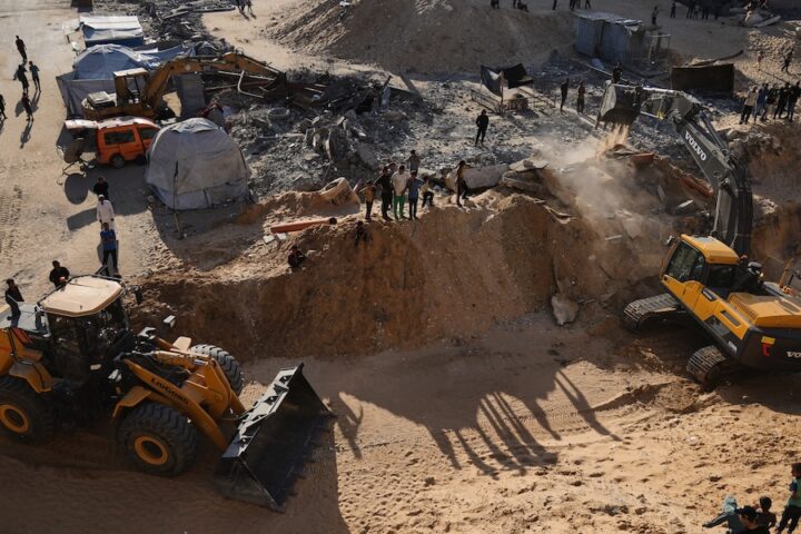 Israele consente a Croce Rossa ed Egitto di partecipare alla ricerca dei corpi degli ostaggi a Gaza