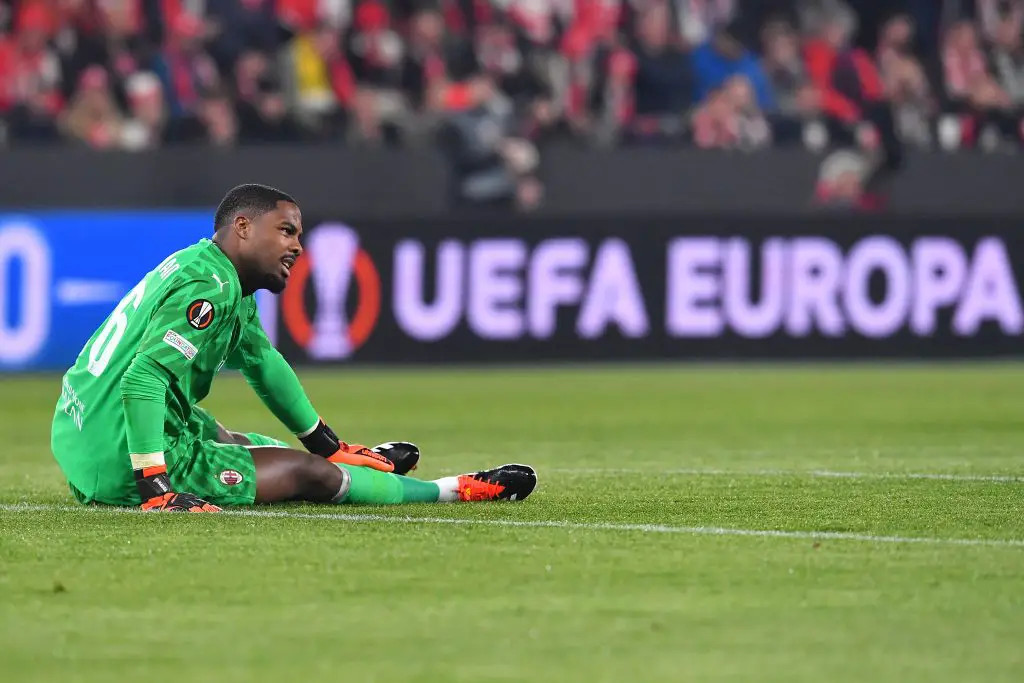 Juventus valuta l'acquisto del portiere del Milan Mike Maignan