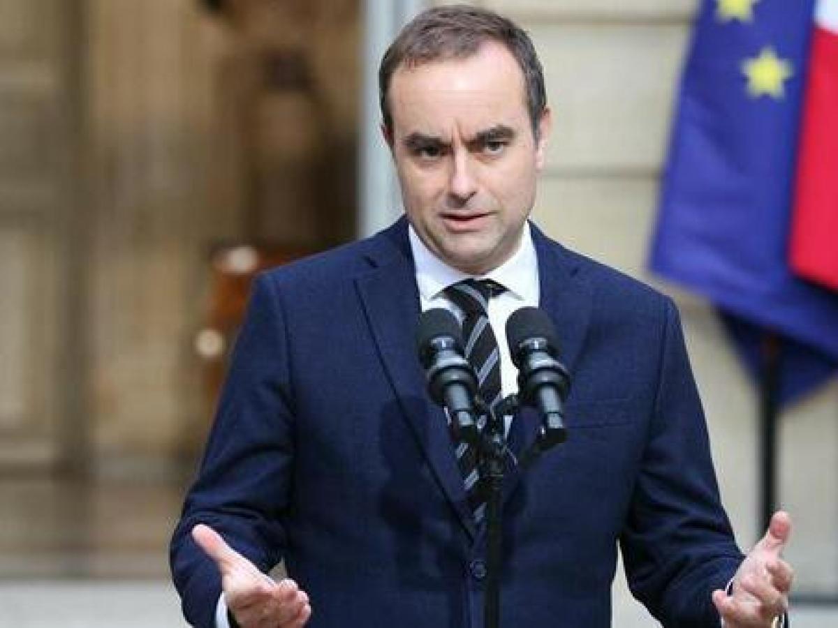 Lecornu annuncia: «La mia decisione sarà comunicata entro stasera»