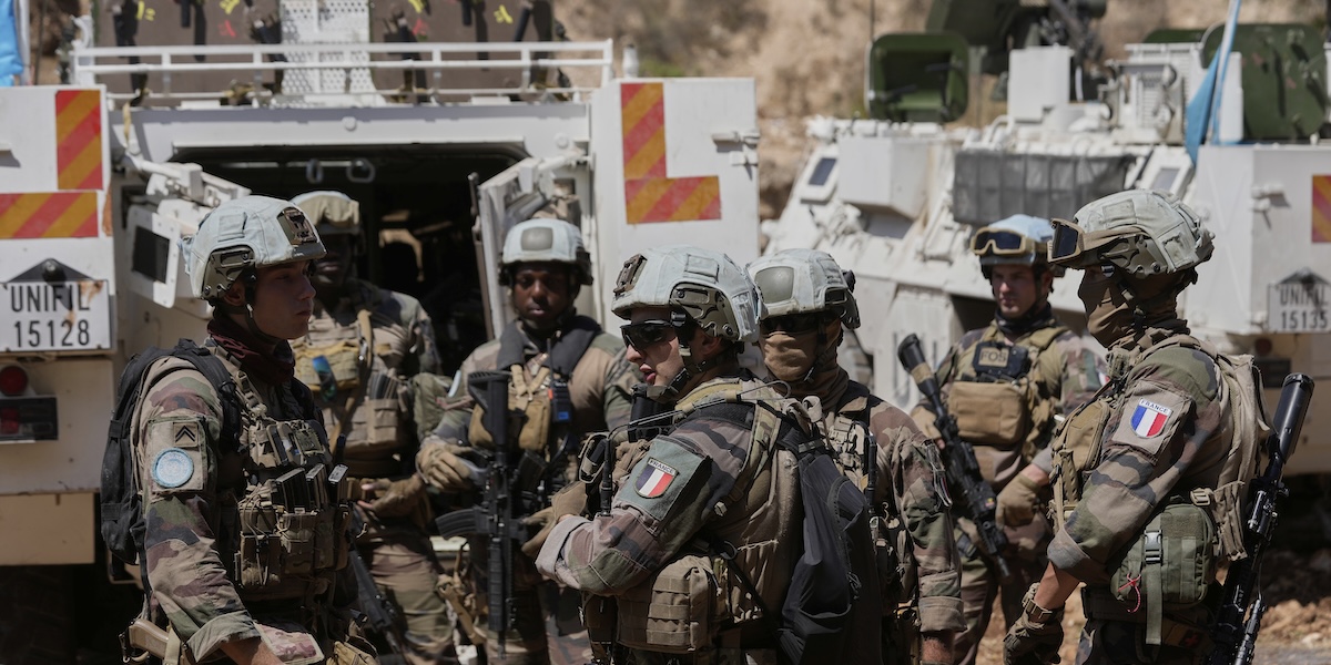 L'esercito israeliano attacca l'UNIFIL nel sud del Libano con granata e colpo di carro armato