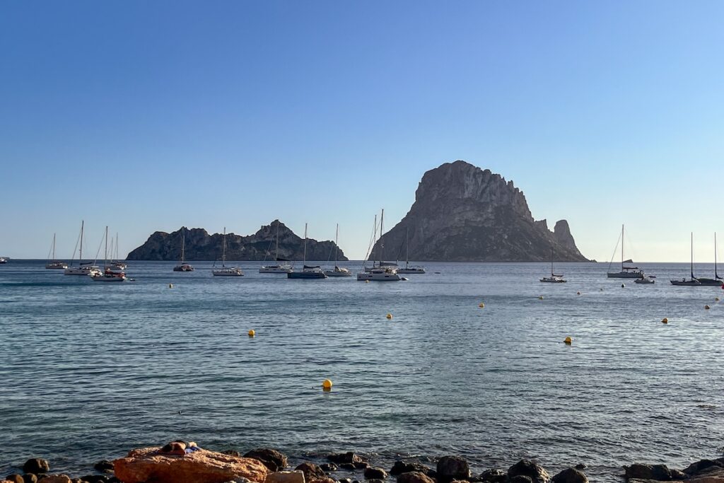 L'evoluzione della festa a Ibiza: da isola povera a capitale del divertimento mondiale