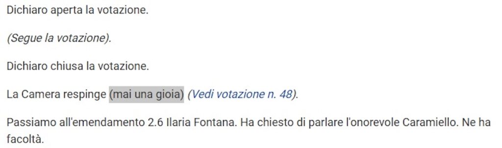 Lo stenografo della Camera commenta "Mai una gioia" durante la votazione sul decreto-legge Terra dei Fuochi