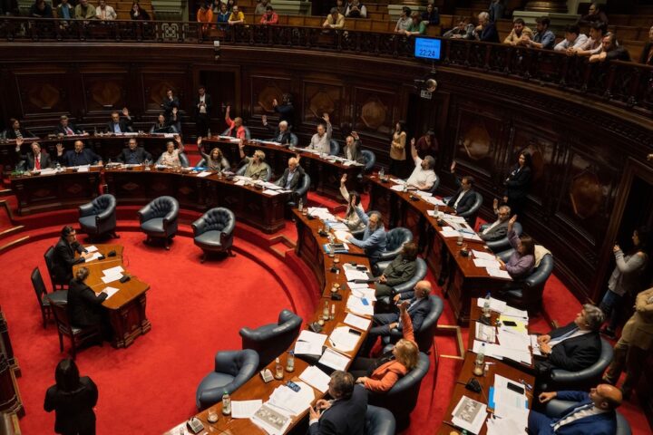 L'Uruguay legalizza l'eutanasia, primo Paese dell'America Latina a farlo