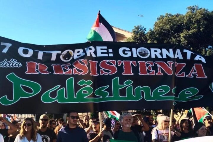 Manifestazioni per Gaza, striscioni pro Hamas: il governo condanna il clima d'odio