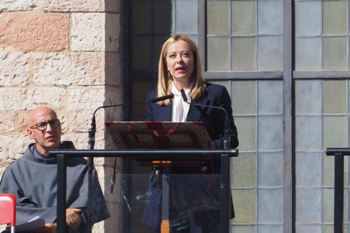 Meloni: «Il piano di Trump offre una nuova speranza per la pace in Medio Oriente»