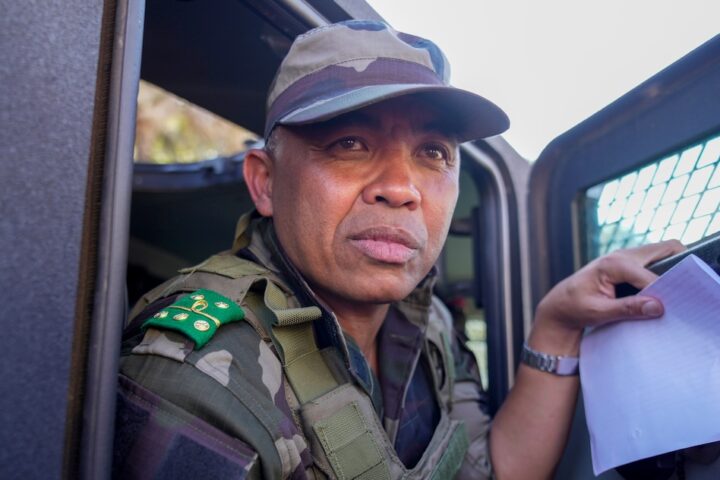 Michael Randrianirina giura come nuovo presidente del Madagascar dopo le proteste contro Rajoelina