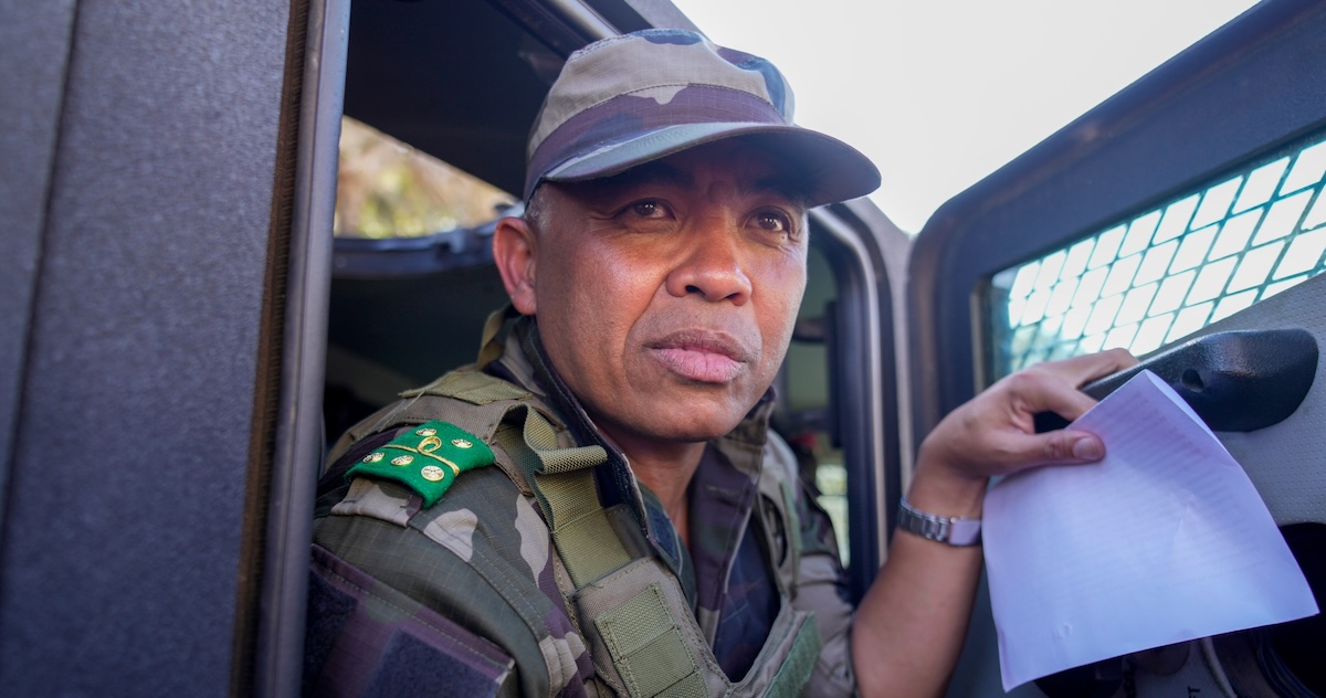 Michael Randrianirina giura come nuovo presidente del Madagascar dopo le proteste contro Rajoelina