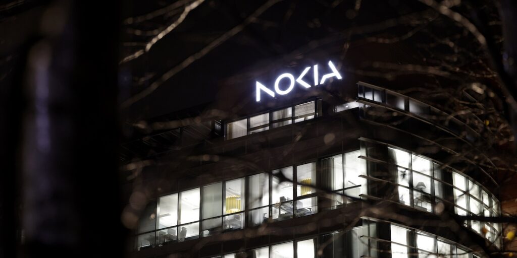 Nvidia investe un miliardo di dollari in Nokia per lo sviluppo della tecnologia 6G