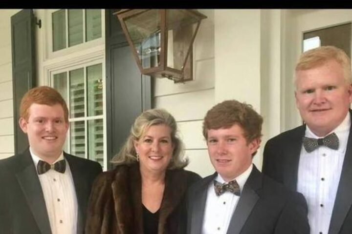 Omicidi e scandali finanziari: il caso di Alex Murdaugh, condannato all'ergastolo