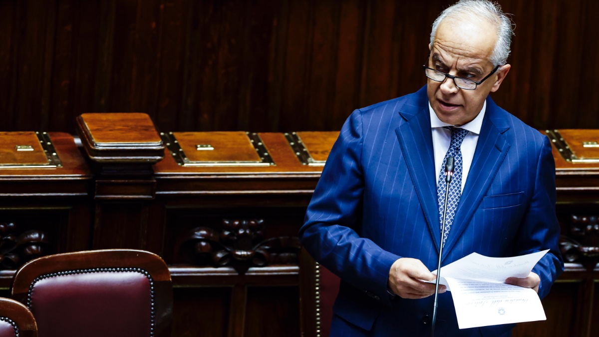 Piantedosi: attacco a Ranucci è un atto contro la libertà di stampa, ma non responsabilizziamo il governo