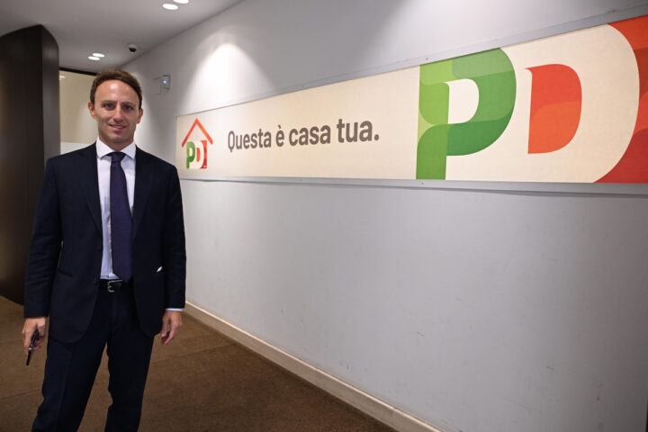 Piero De Luca eletto nuovo segretario del PD in Campania nonostante critiche del padre