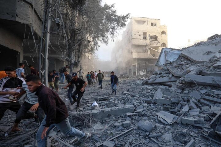 Razzi, bombe e bloccati aiuti umanitari: tregua a Gaza in pericolo