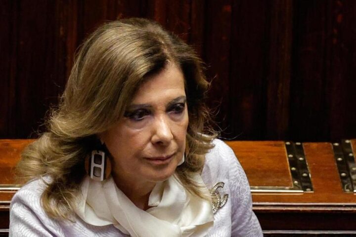 Riforma elettorale in discussione: il governo valuta un sistema proporzionale con premio di maggioranza