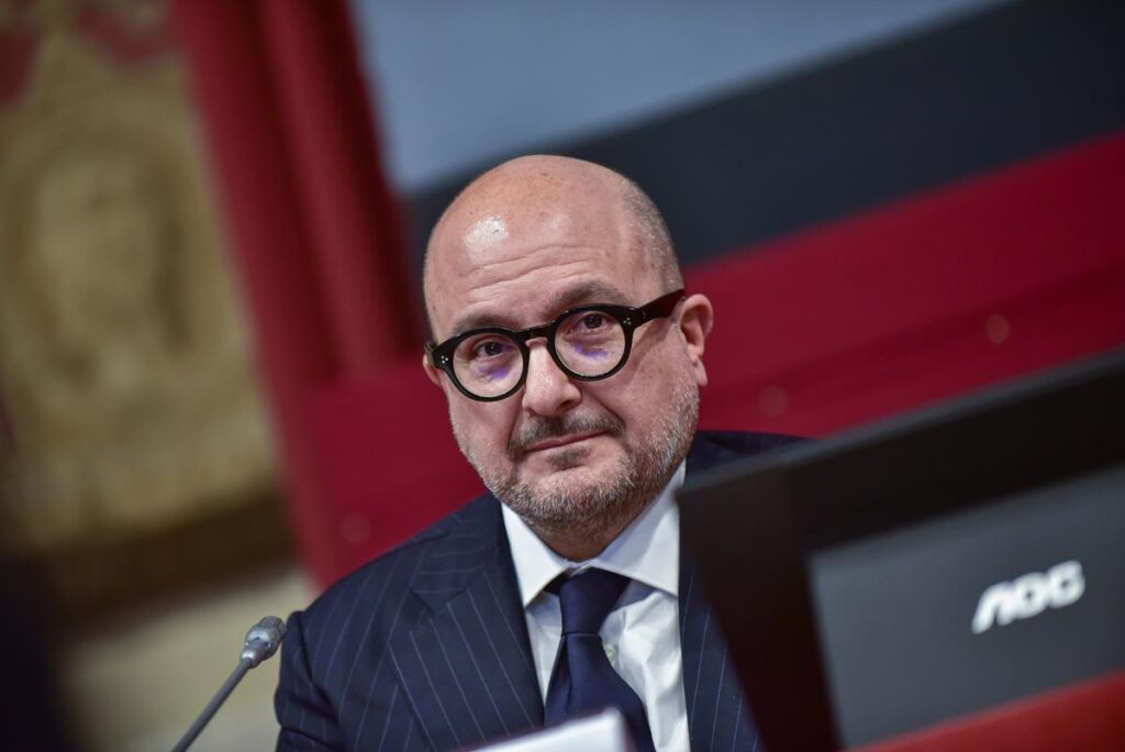 Sangiuliano annuncia candidatura in Campania, il sindacato Rai chiede sospensione delle sue corrispondenze