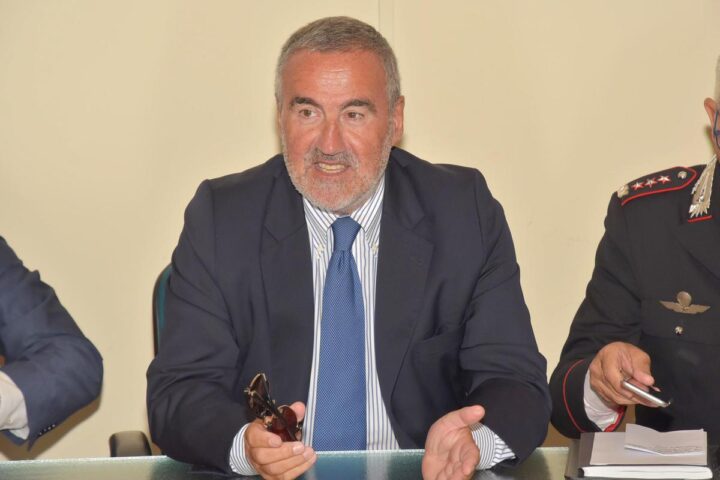 Sequestro di dispositivi per Mario Venditti: nuova sfida tra pm a Brescia