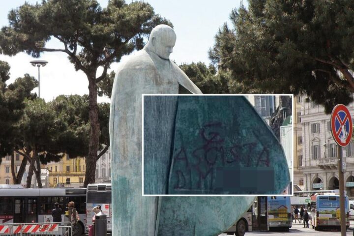 Statua di San Giovanni Paolo II imbrattata a Roma, Meloni: “Atto indegno”, Tajani: “Basta odio”