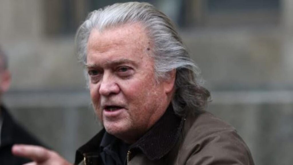 Steve Bannon annuncia un piano per garantire a Trump un terzo mandato, nonostante la Costituzione