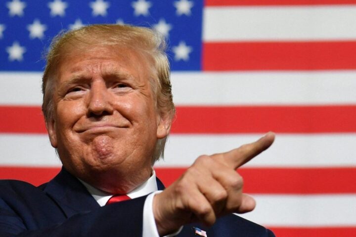 Trump annuncia attacchi ai narcotrafficanti in Venezuela: obiettivo cambio di regime e contenimento di Cina e Russia