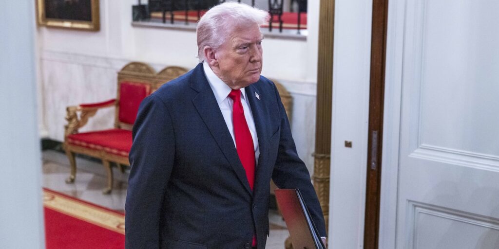 Trump autorizza la CIA a condurre operazioni segrete in Venezuela per pressare Maduro