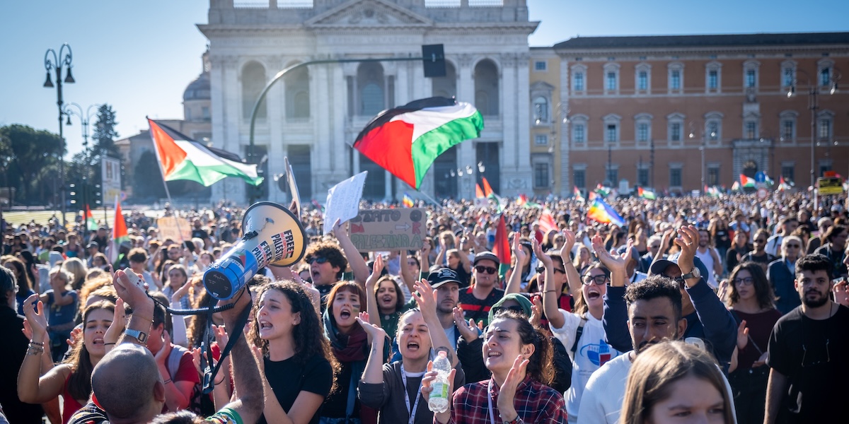Ultimi 15 cittadini italiani arrestati in Israele partiranno lunedì per Atene