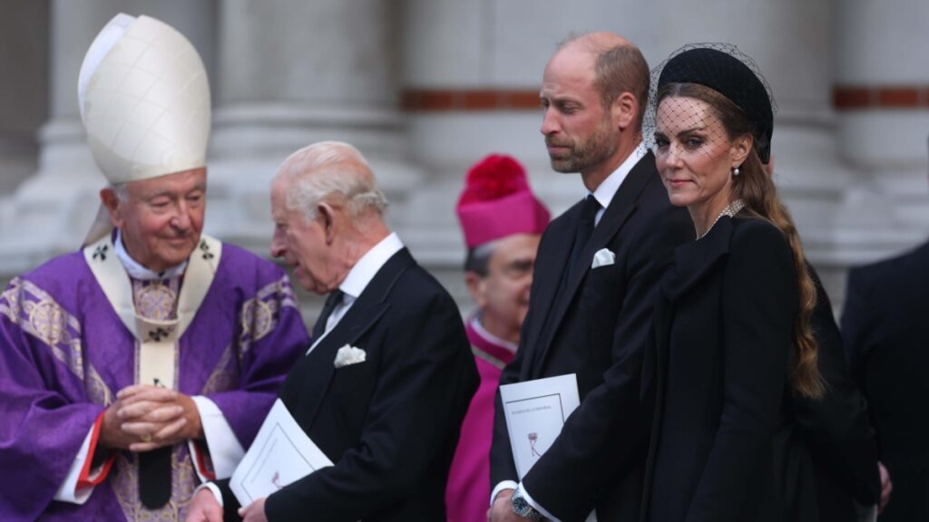 William e Carlo in conflitto sul futuro della monarchia britannica: tensioni e divergenze su Harry e impegni pubblici